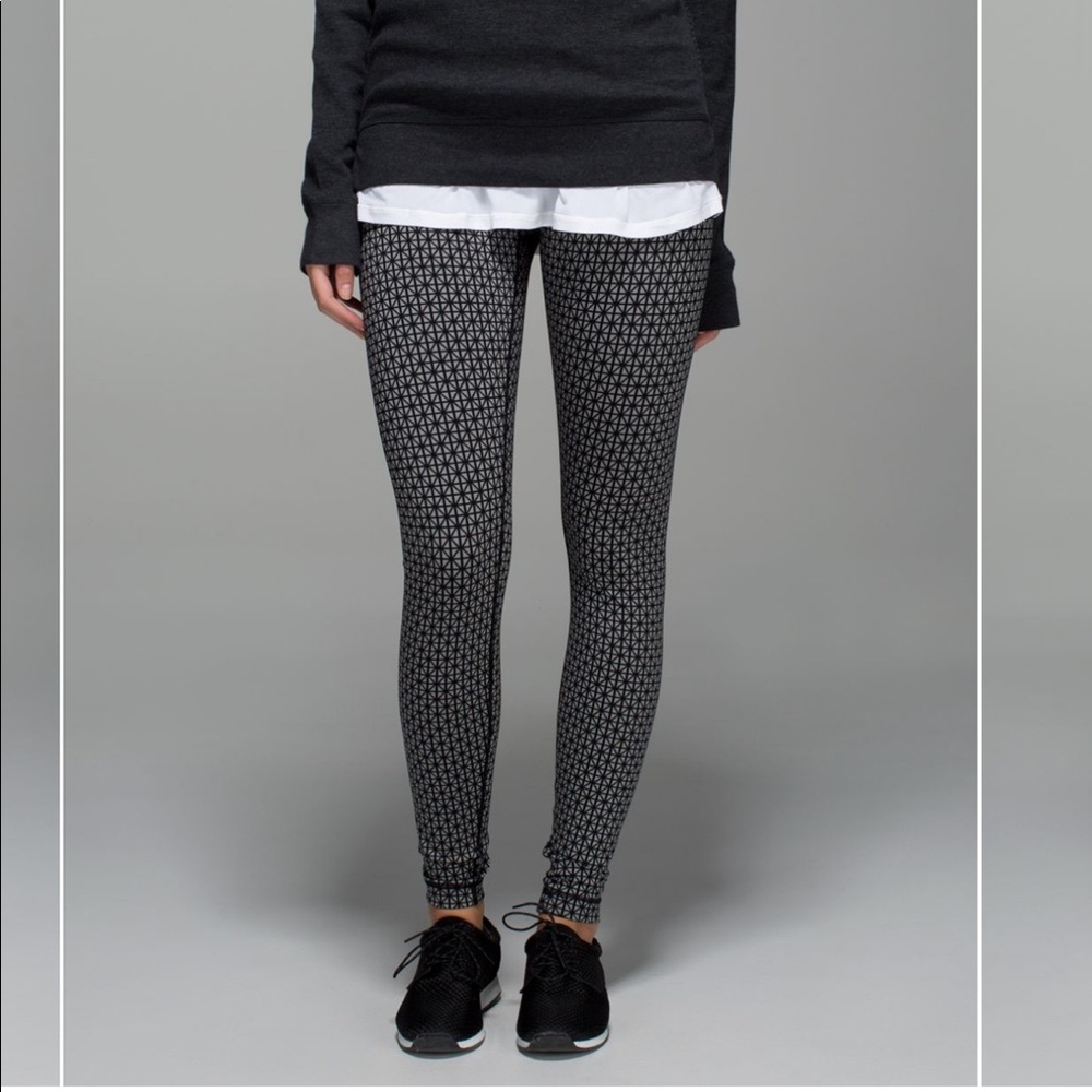 Wunder Under Lululemon Pants 28”